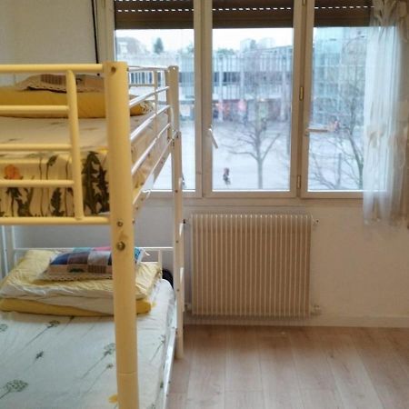 Hostel Tony House Bondy Zewnętrze zdjęcie